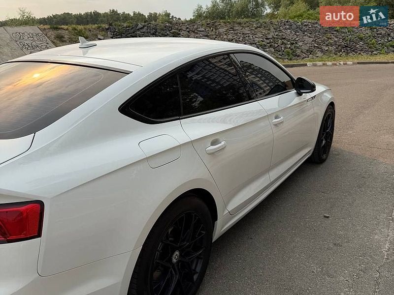 Купе Audi A5 2017 в Киеве