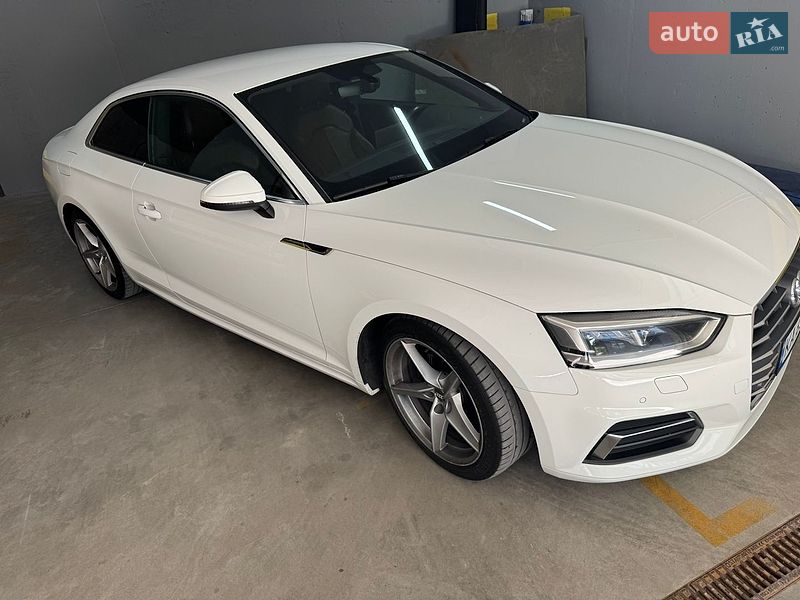 Купе Audi A5 2017 в Києві фото Купе Audi A5 2017 в Києві