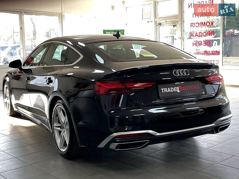 Лифтбек Audi A5 2022 в Киеве