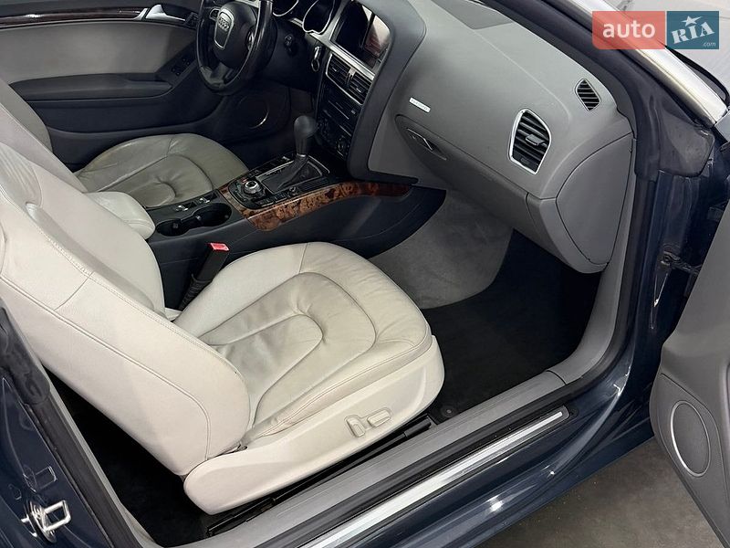 Кабриолет Audi A5 2010 в Лановцах