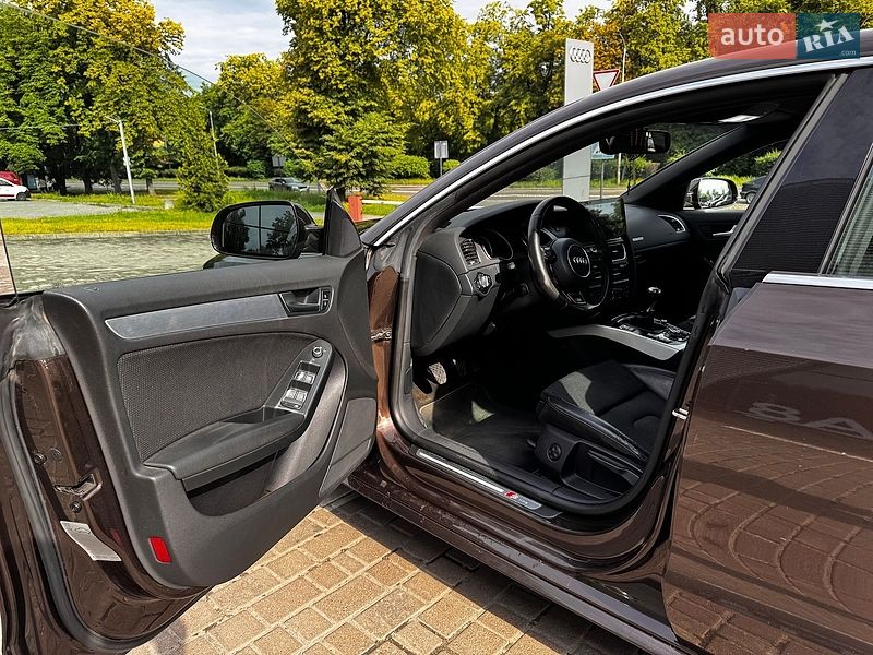 Купе Audi A5 2012 в Львові