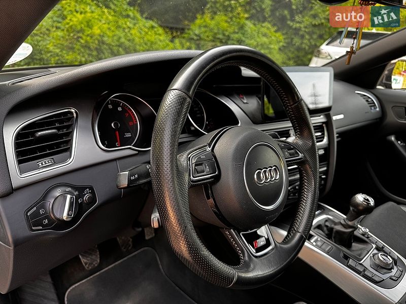 Купе Audi A5 2012 в Львові