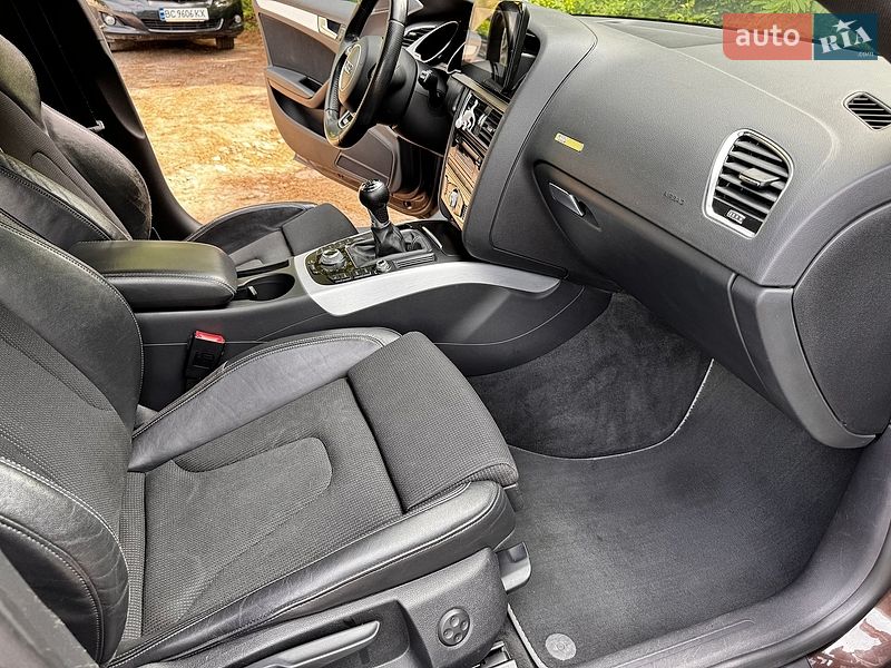 Купе Audi A5 2012 в Львові