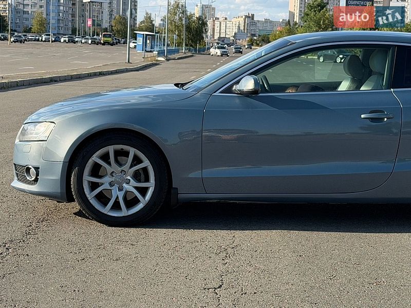 Купе Audi A5 2009 в Києві