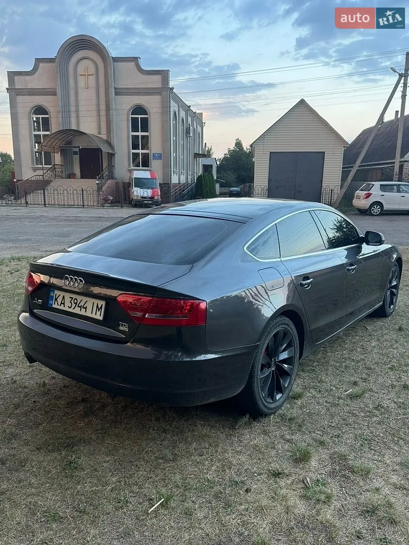 2010 Audi A5 - мініатюра 3