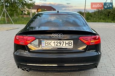 Купе Audi A5 2016 в Вышкове