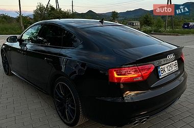 Купе Audi A5 2016 в Вышкове
