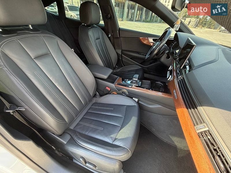 Лифтбек Audi A5 2020 в Львове