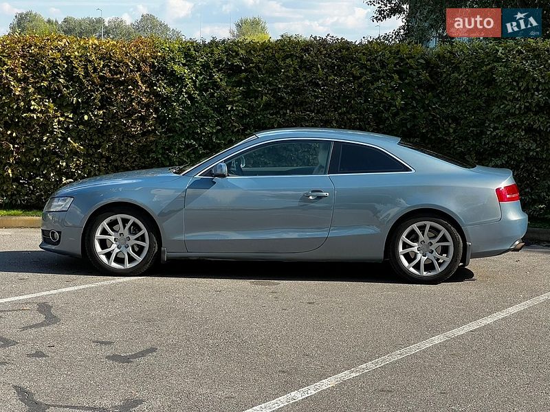 Купе Audi A5 2009 в Киеве