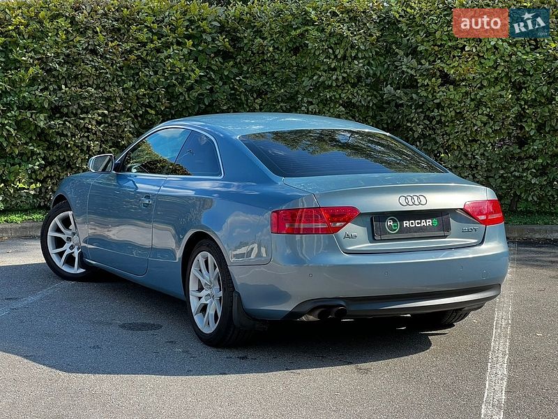 Купе Audi A5 2009 в Киеве