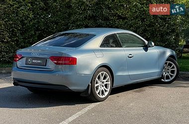 Купе Audi A5 2009 в Киеве