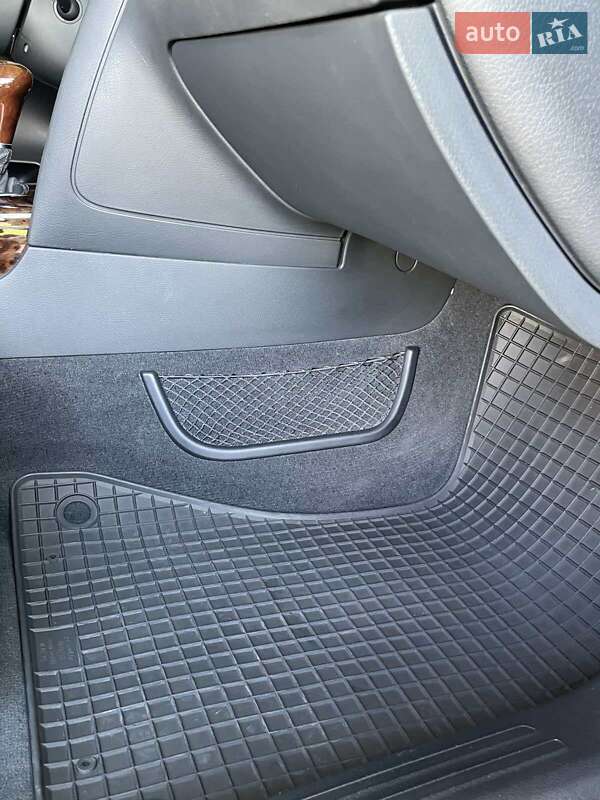 Универсал Audi A6 Allroad 2011 в Первомайске