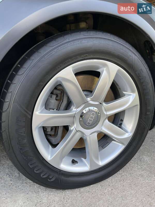Универсал Audi A6 Allroad 2011 в Первомайске