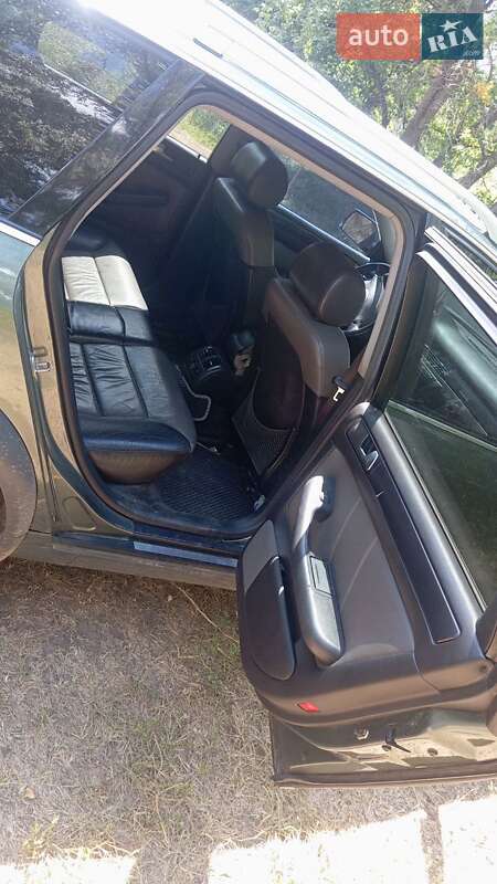 Универсал Audi A6 Allroad 2002 в Вараше