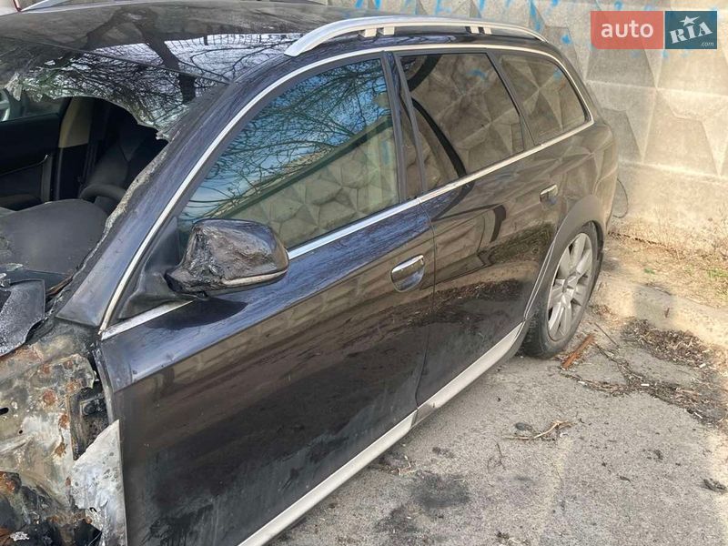 Audi A6 Allroad 2011