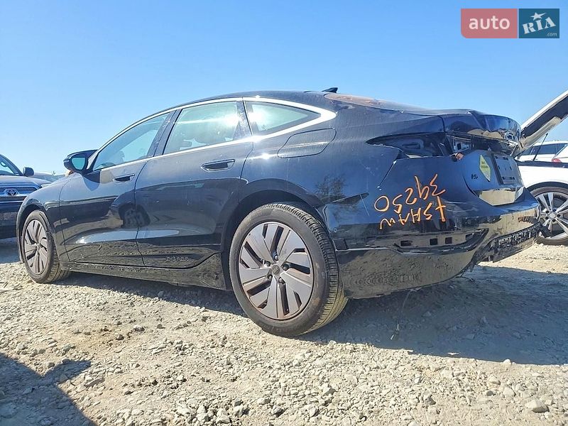 Универсал Audi A6 e-tron 2025 в Львове