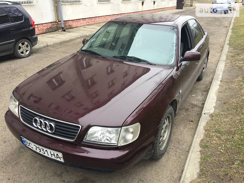 Седан Audi A6 1996 в Яворові