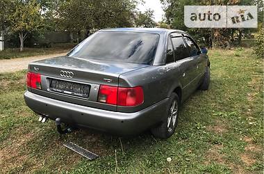 Седан Audi A6 1995 в Черновцах