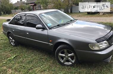 Седан Audi A6 1995 в Черновцах