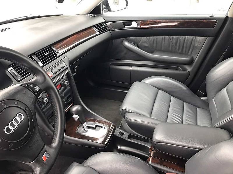 Універсал Audi A6 2002 в Рівному