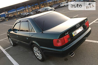 Седан Audi A6 1996 в 