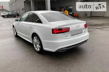 Седан Audi A6 2015 в 