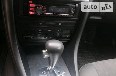 Седан Audi A6 1999 в 