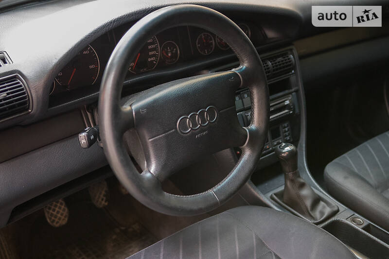 Седан Audi A6 1997 в Стрию