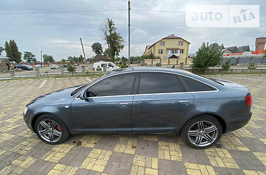 Седан Audi A6 2004 в 