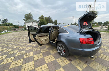 Седан Audi A6 2004 в 