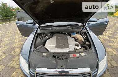 Седан Audi A6 2004 в 