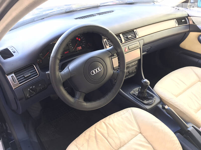 Седан Audi A6 1998 в Вишневому