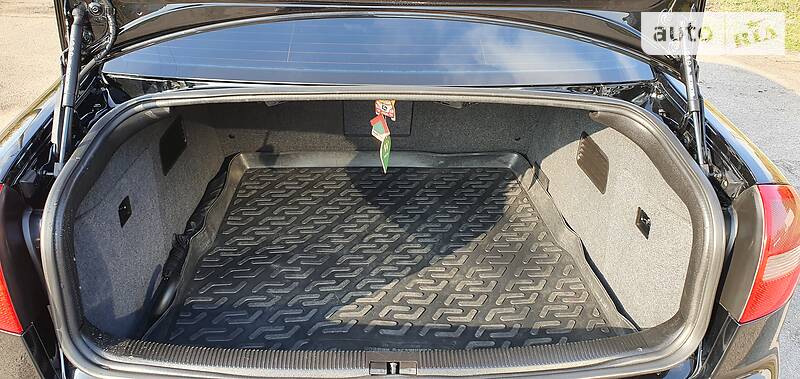 Седан Audi A6 2003 в Кропивницькому