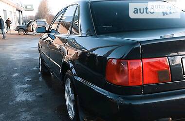 Седан Audi A6 1995 в Виннице