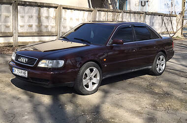 Седан Audi A6 1994 в Корце