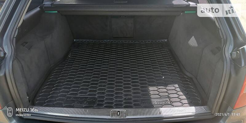 Універсал Audi A6 2002 в Малині