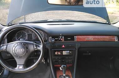 Седан Audi A6 2001 в Малій Висці