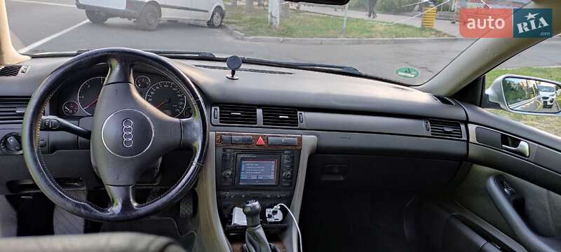 Седан Audi A6 2001 в Броварах