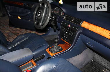 Седан Audi A6 1998 в Вижниці