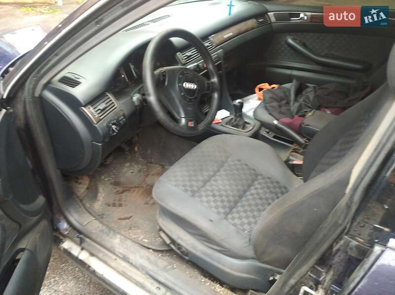 Седан Audi A6 1999 в 
