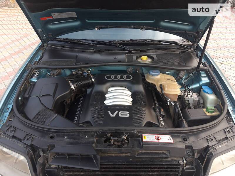 Седан Audi A6 1998 в Врадиевке