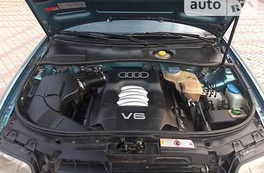 Седан Audi A6 1998 в 