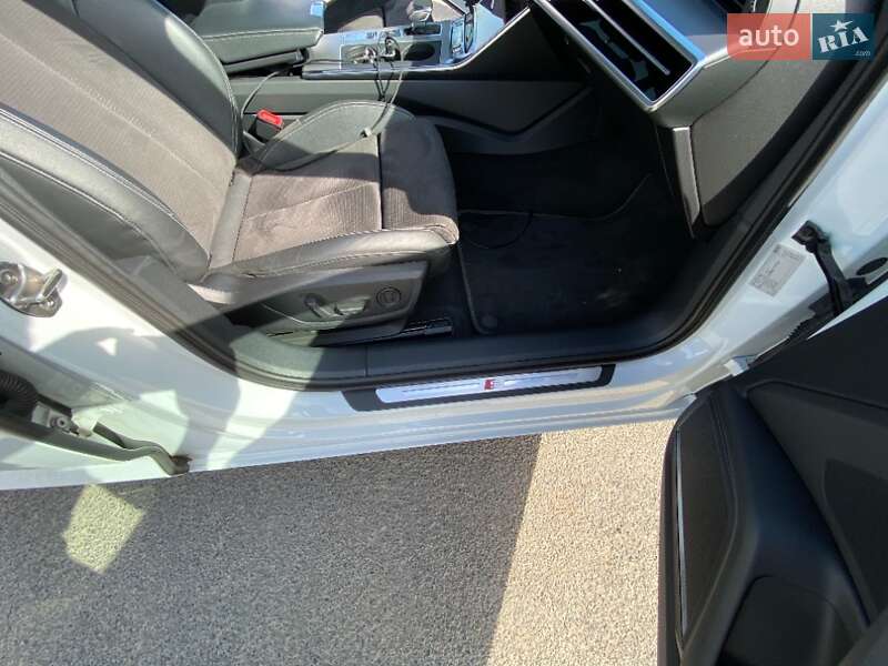 Седан Audi A6 2018 в Ужгороді