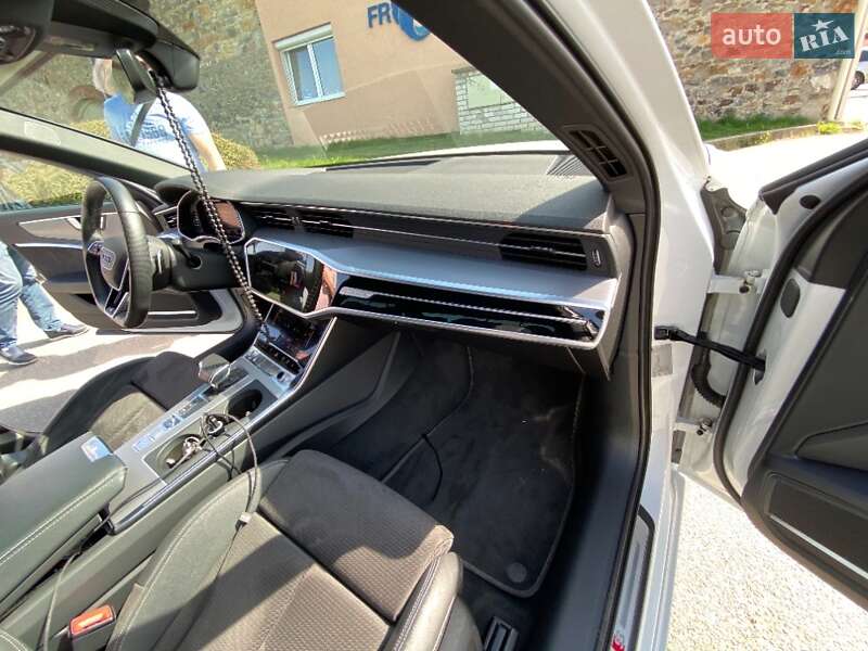 Седан Audi A6 2018 в Ужгороді