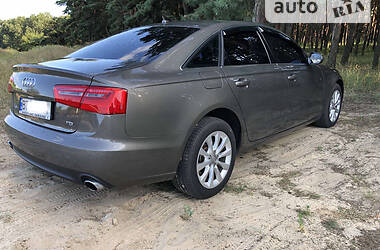 Седан Audi A6 2011 в Новой Каховке