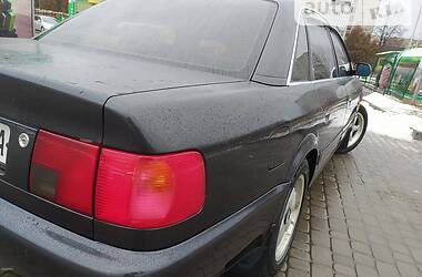 Седан Audi A6 1995 в Дрогобыче