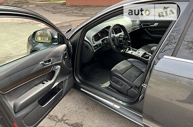 Седан Audi A6 2010 в 