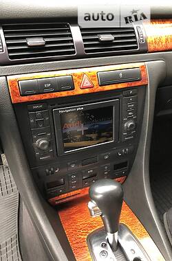 Универсал Audi A6 2003 в 