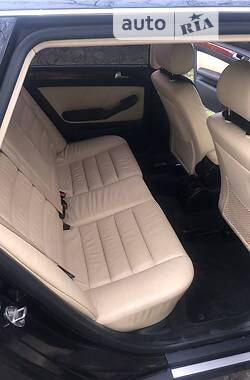Универсал Audi A6 2003 в 