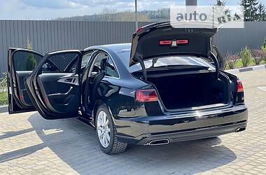 Седан Audi A6 2015 в 